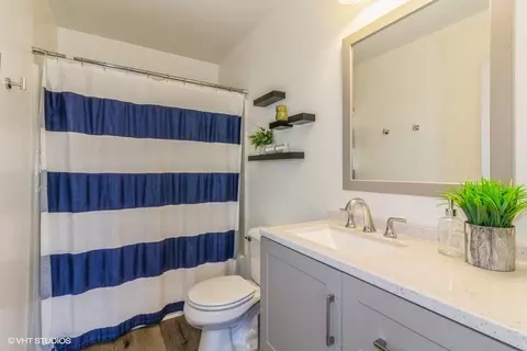 Bath - 4524 Deames St, Plano, IL 60545 photo 3 of 3