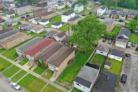 View/Area - 7619 W 63rd Pl, Summit, IL 60501 photo 3 of 3