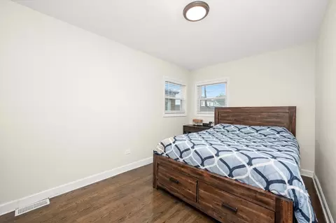 Bedroom - 7619 W 63rd Pl, Summit, IL 60501 photo 1 of 4