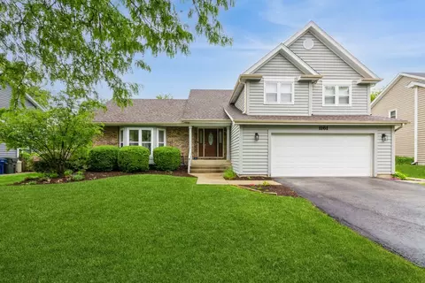 1161 Ardmore Dr, Naperville, IL 60540