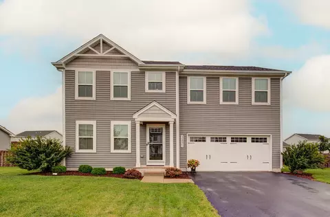 3451 Big Bend Dr, Montgomery, IL 60538