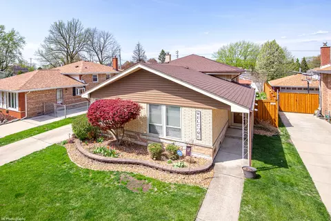 10540 S Kolin Ave, Oak Lawn, IL 60453