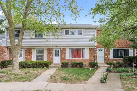 103 Greentree Ct, Bolingbrook, IL 60440