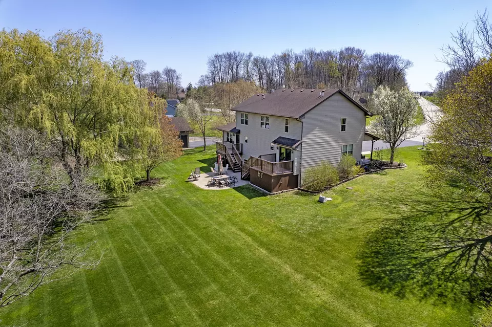 Exterior - 309 Kurt Ln, Kirkland, IL 60146 photo 6 of 12