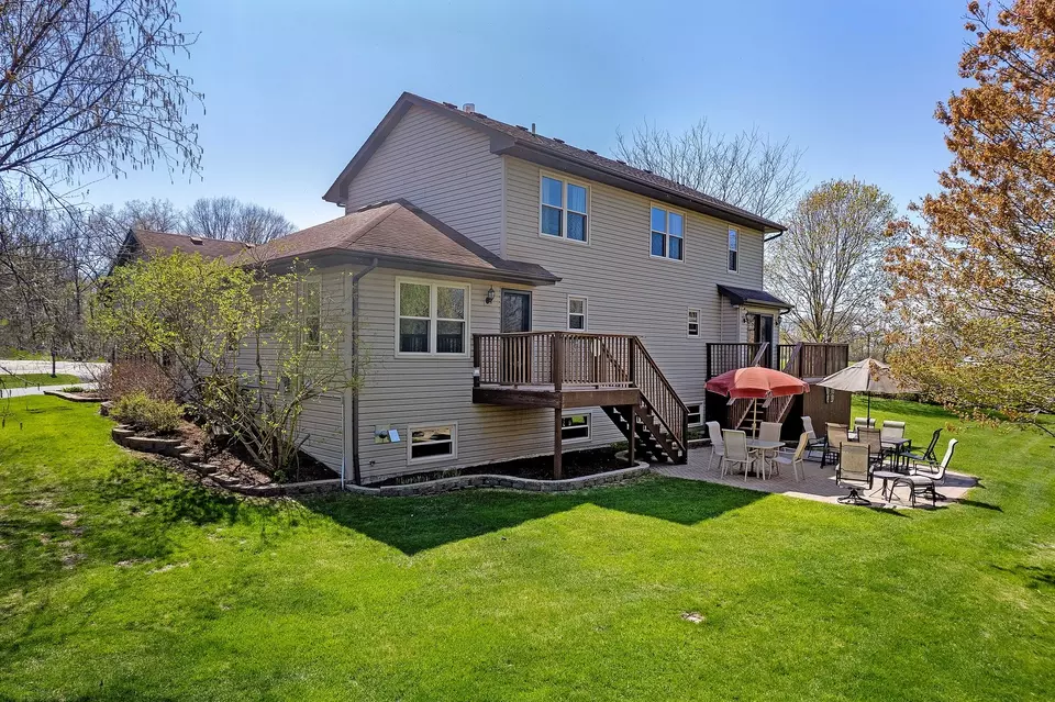 Exterior - 309 Kurt Ln, Kirkland, IL 60146 photo 8 of 12