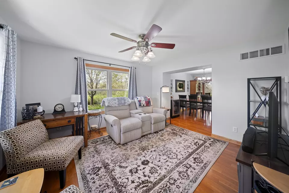 Living - 309 Kurt Ln, Kirkland, IL 60146 photo 1 of 7