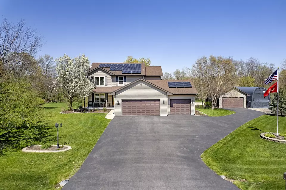 Exterior - 309 Kurt Ln, Kirkland, IL 60146 photo 1 of 12