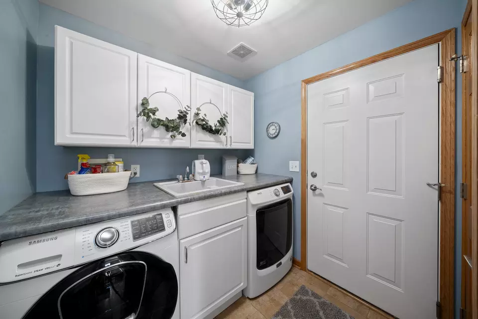 Other - 309 Kurt Ln, Kirkland, IL 60146 photo 1 of 8