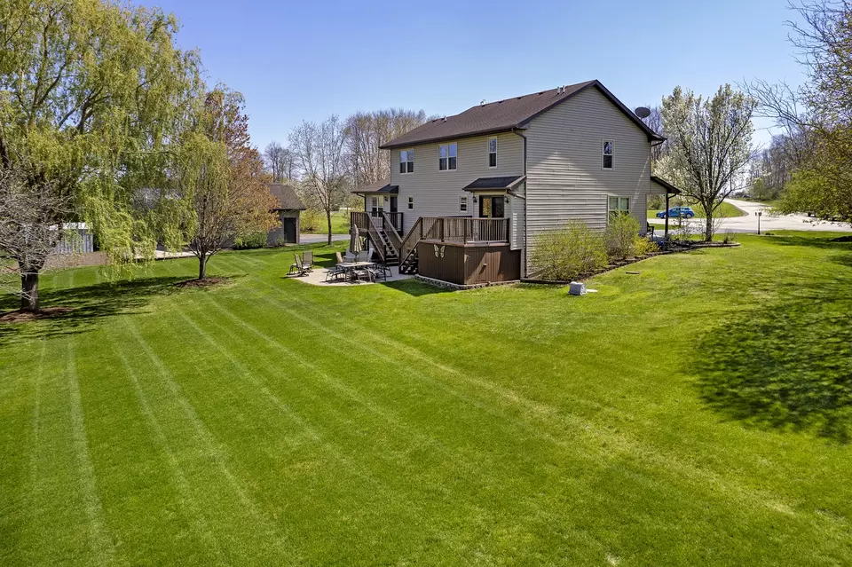 Exterior - 309 Kurt Ln, Kirkland, IL 60146 photo 7 of 12
