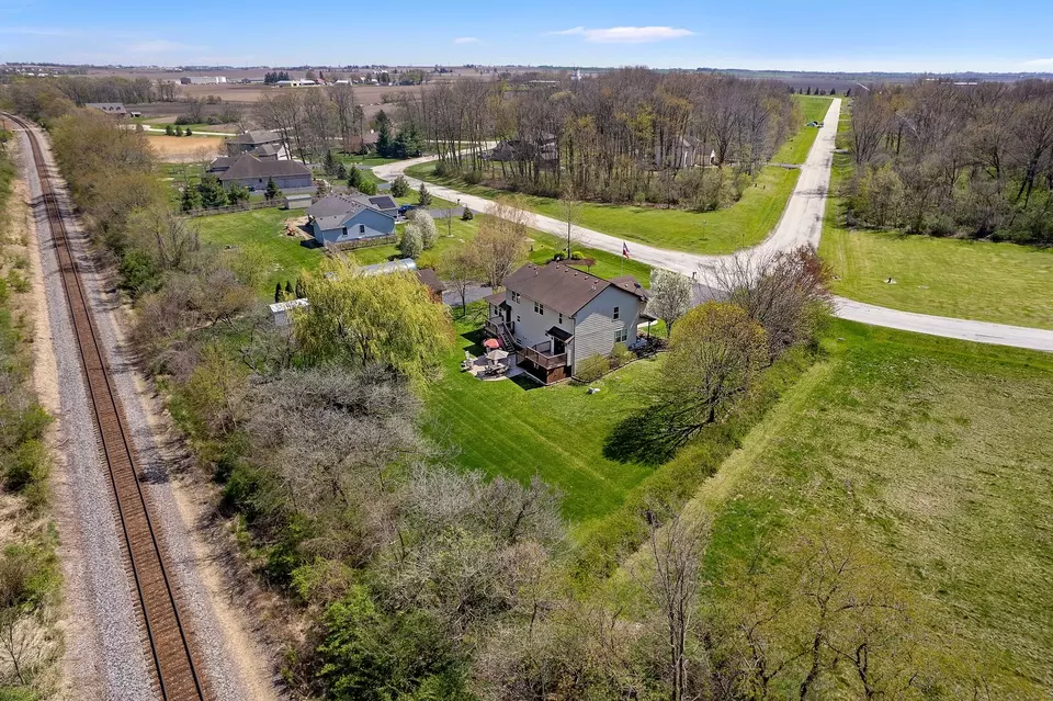 View/Area - 309 Kurt Ln, Kirkland, IL 60146 photo 1 of 6
