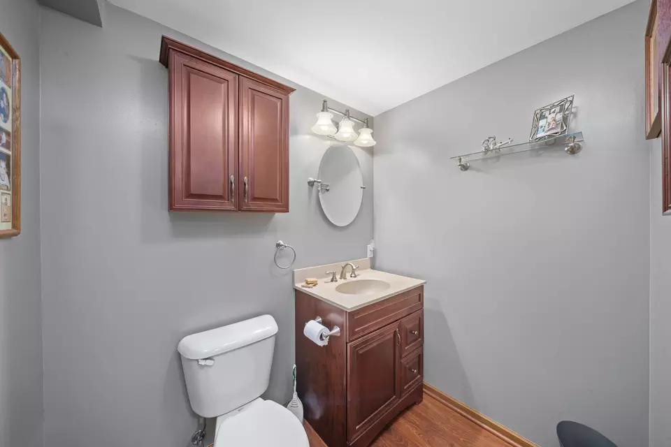Bath - 309 Kurt Ln, Kirkland, IL 60146 photo 6 of 6