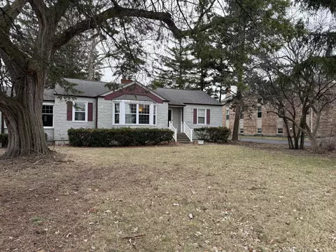 4 N542 Church Rd, Bensenville, IL 60106