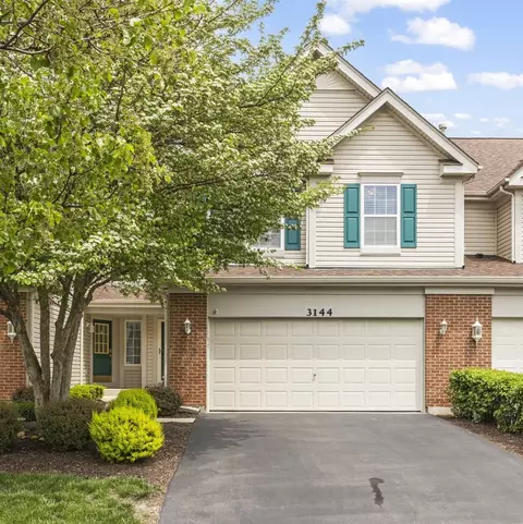 3144 Raphael Ct, Saint Charles, IL 60175