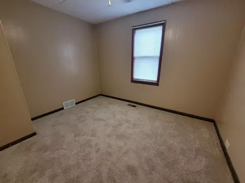 Bedroom - 503 8th St, Peru, IL 61354 photo 2 of 3