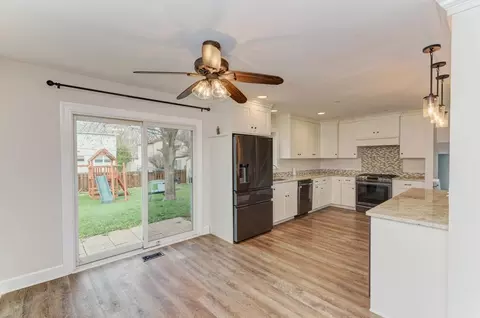 Kitchen - 126 S Berteau Ave, Bartlett, IL 60103 photo 1 of 1