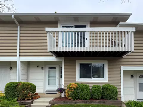 154 Saratoga Ct, Vernon Hills, IL 60061