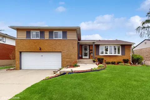 220 Division St, Melrose Park, IL 60160