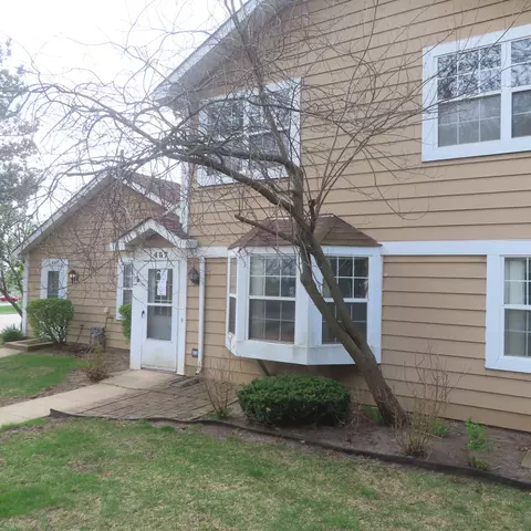 457 N Cambridge Dr #457, Palatine, IL 60067