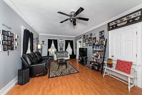 715 Locust St, Minonk, IL 61760 photo 4