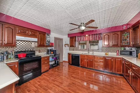 715 Locust St, Minonk, IL 61760 photo 5