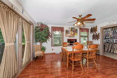 715 Locust St, Minonk, IL 61760 photo 10