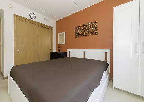 Bedroom - 750 Pearson St #611, Des Plaines, IL 60016 photo 5 of 5