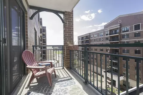 Exterior - 750 Pearson St #611, Des Plaines, IL 60016 photo 4 of 6