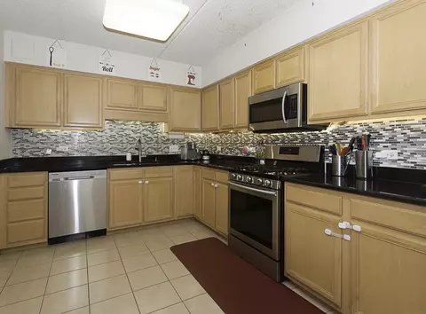 Kitchen - 750 Pearson St #611, Des Plaines, IL 60016 photo 5 of 5
