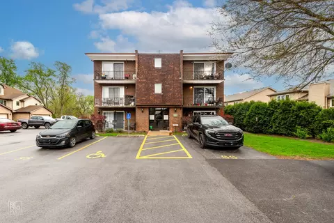 7029 167 St #6S, Tinley Park, IL 60477