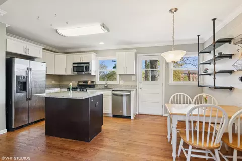 Kitchen - 167 Glendale St, Wheeling, IL 60090 photo 1 of 4