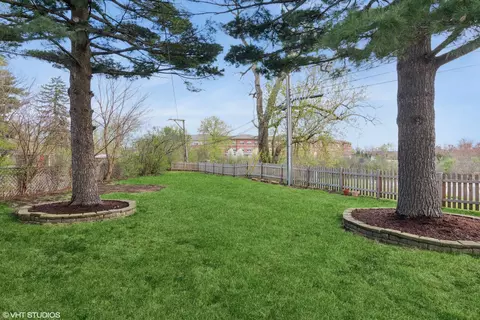 Exterior - 167 Glendale St, Wheeling, IL 60090 photo 2 of 3