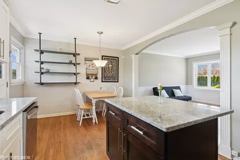 Kitchen - 167 Glendale St, Wheeling, IL 60090 photo 2 of 4