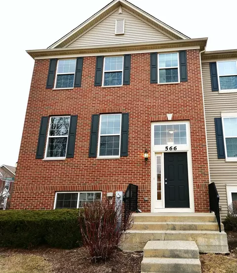 566 Cannonball Dr, Grayslake, IL 60030