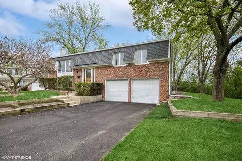 965 Sycamore Ct, Hoffman Estates, IL 60192
