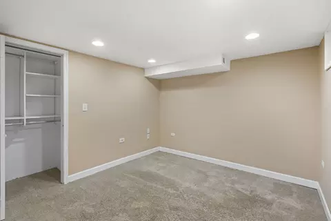 Bedroom - 971 S Wolf Rd, Des Plaines, IL 60016 photo 3 of 3