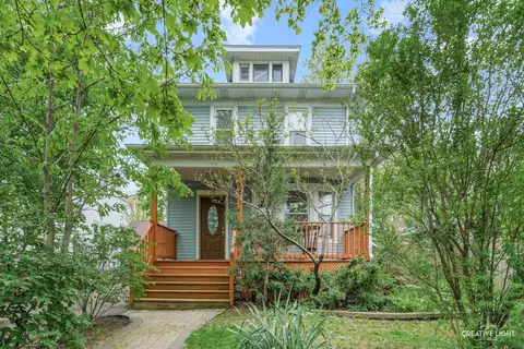 827 Spring St, Aurora, IL 60505