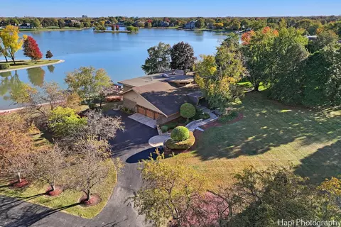 58 Watergate Dr, South Barrington, IL 60010