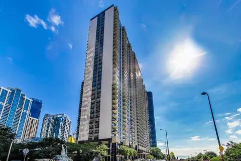 400 E Randolph St #3018, Chicago, IL 60601