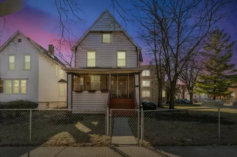 160 N Waller Ave, Chicago, IL 60644