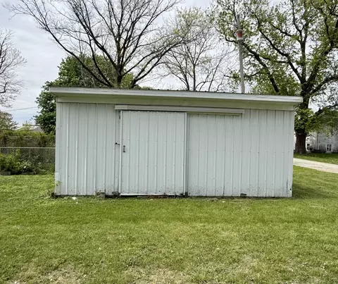 Other - 325 E State St, Paxton, IL 60957 photo 3 of 3