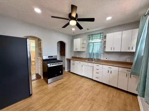 Kitchen - 325 E State St, Paxton, IL 60957 photo 2 of 2