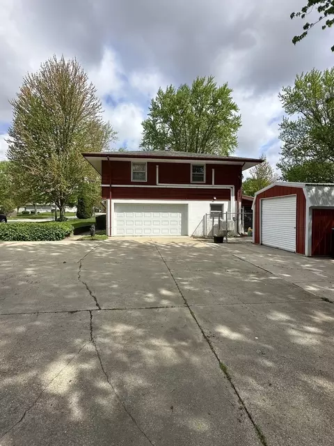 602 S Jackson St, Morrison, IL 61270 photo 4