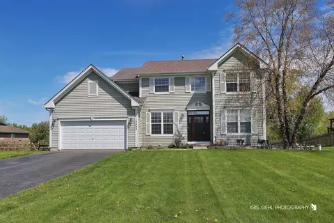 13464 W Hidden Springs Trl, Wadsworth, IL 60083
