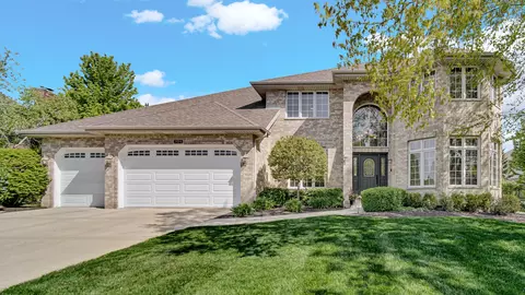 11764 Azure Dr, Frankfort, IL 60423