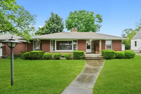 18418 Chicago Ave, Lansing, IL 60438