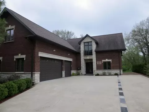 200 Griffin Pl, Poplar Grove, IL 61065