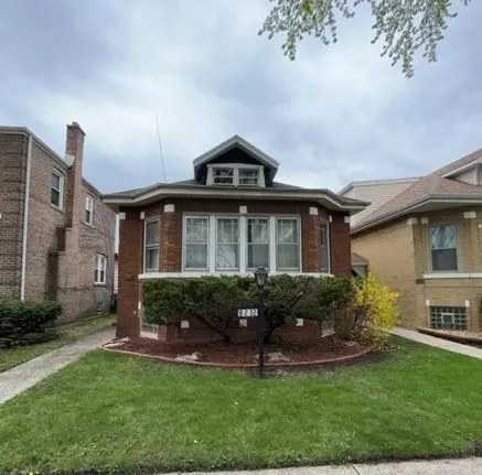 8232 S Calumet Ave, Chicago, IL 60619
