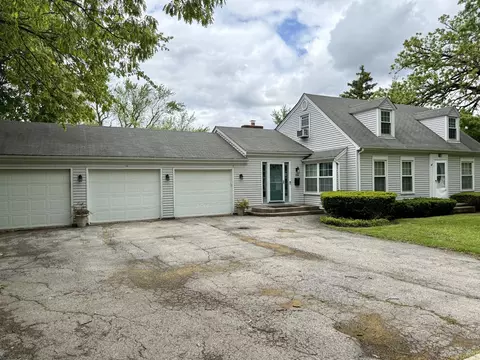 166 Harvey Ave, Grayslake, IL 60030