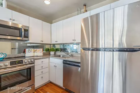 33 E Cedar St #6H, Chicago, IL 60611 photo 10