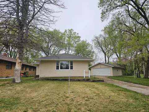 2411 Jonathan Ave, Rockford, IL 61103